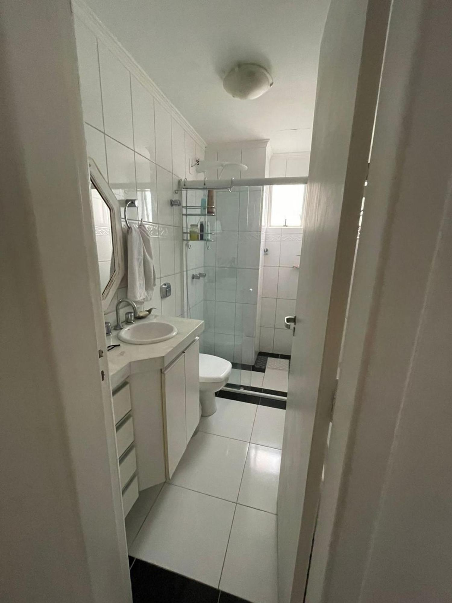 Apartamento Frente Mar, Churrasqueira, 03 Dorm. *