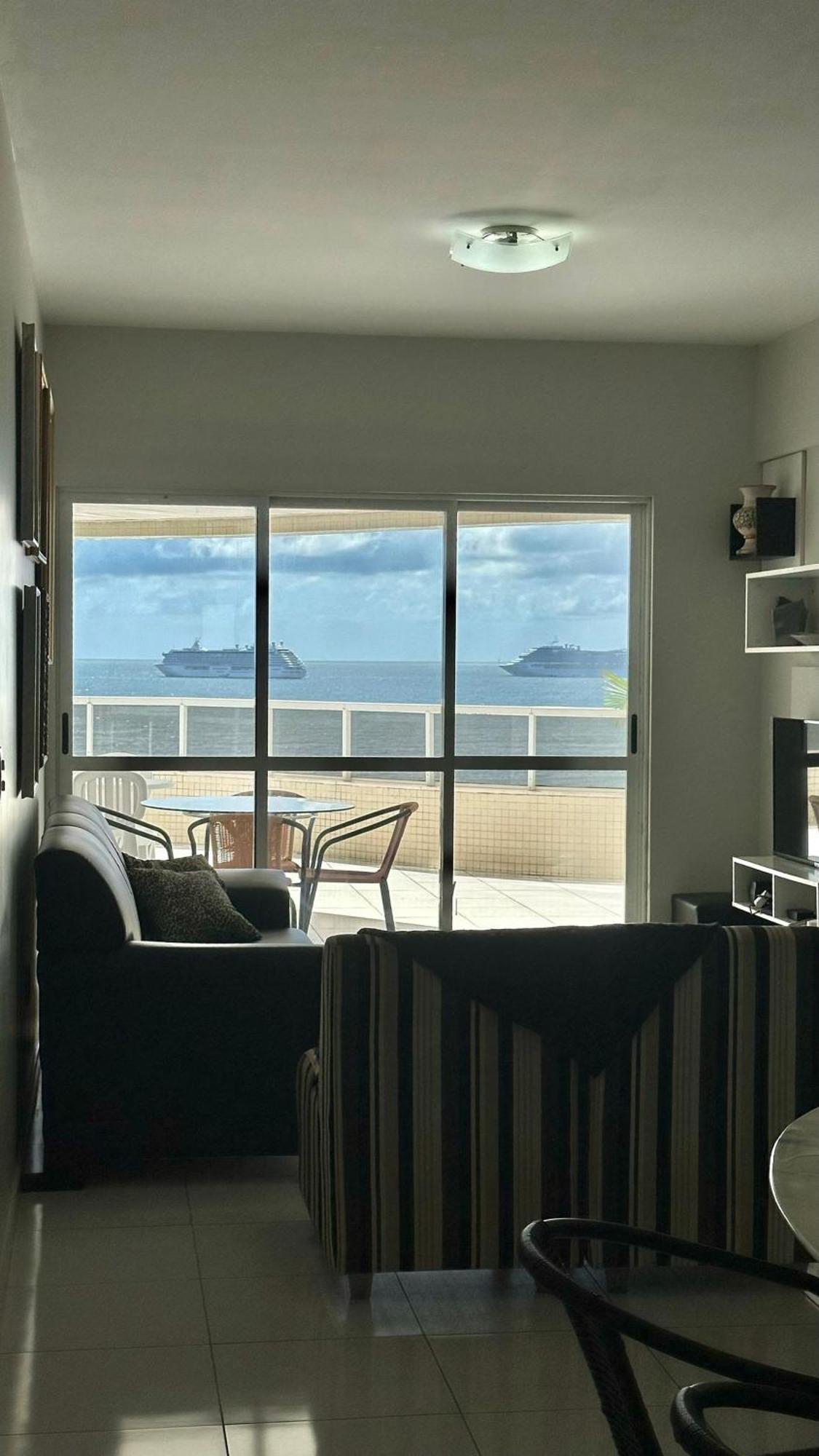 Frente Mar, Churrasqueira, 03 Dorm. Apartamento Balneario Camboriu