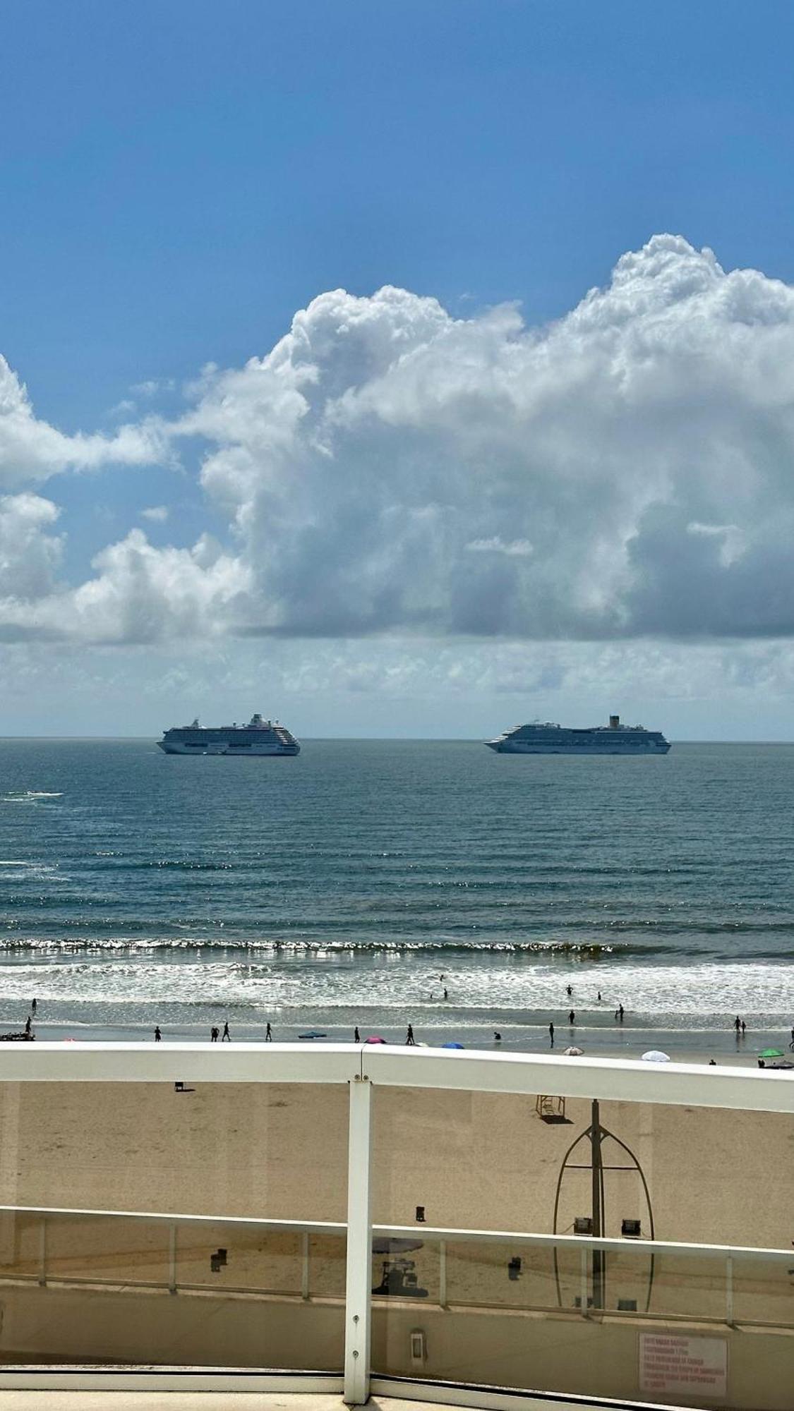 Apartamento Frente Mar, Churrasqueira, 03 Dorm. Balneario Camboriu