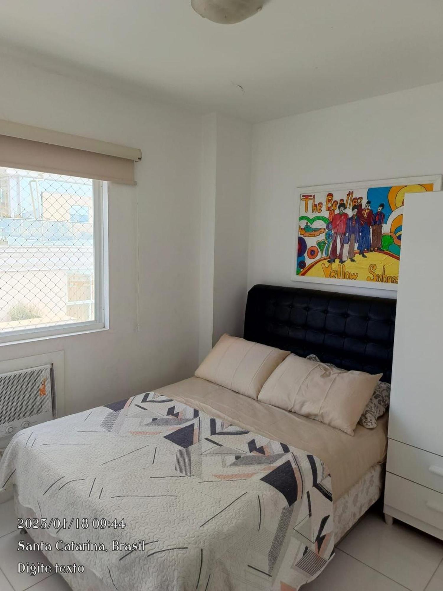 Frente Mar, Churrasqueira, 03 Dorm. * Balneario Camboriu