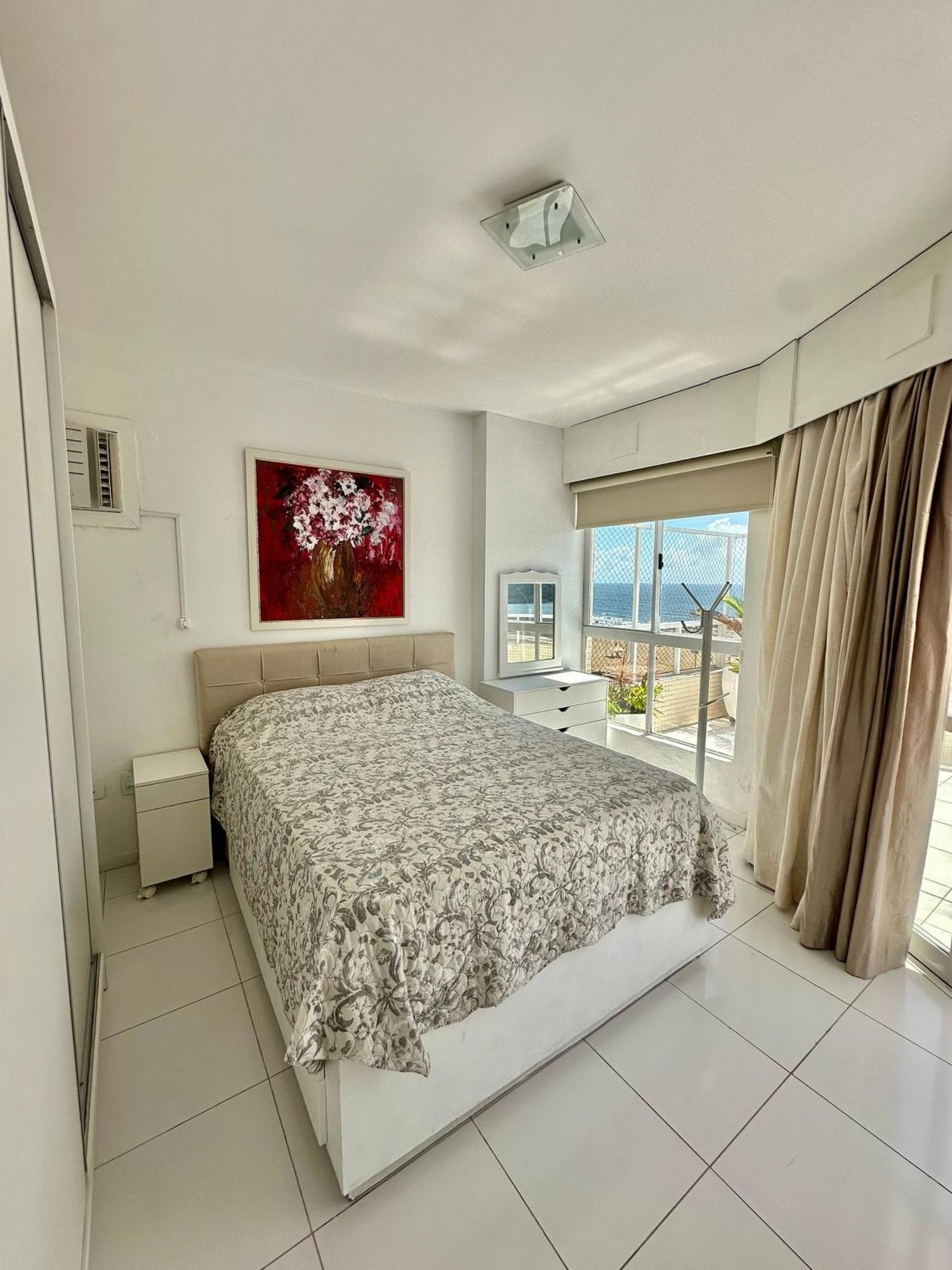 Frente Mar, Churrasqueira, 03 Dorm. Apartamento Balneario Camboriu