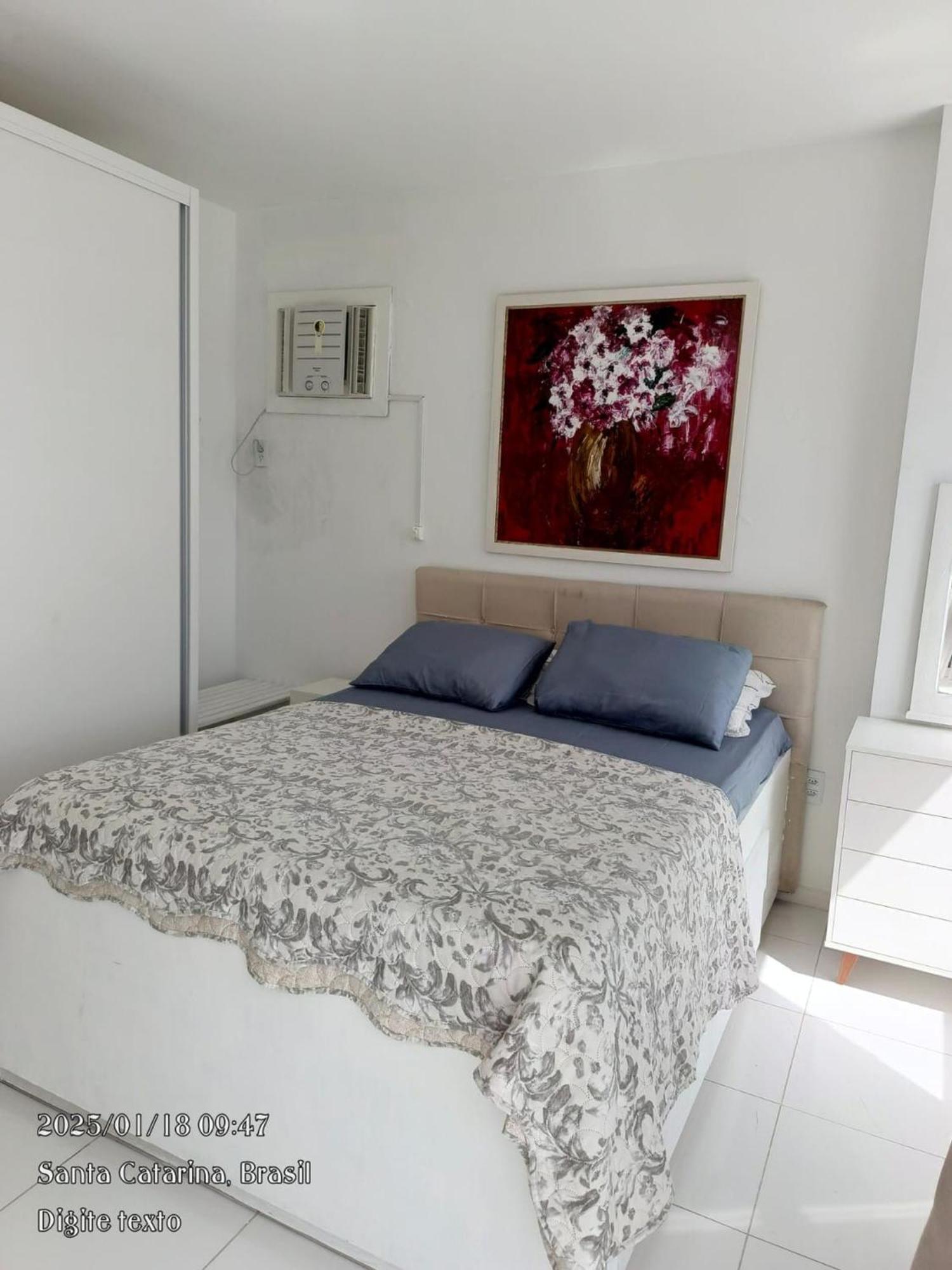 Frente Mar, Churrasqueira, 03 Dorm. Apartamento Balneario Camboriu